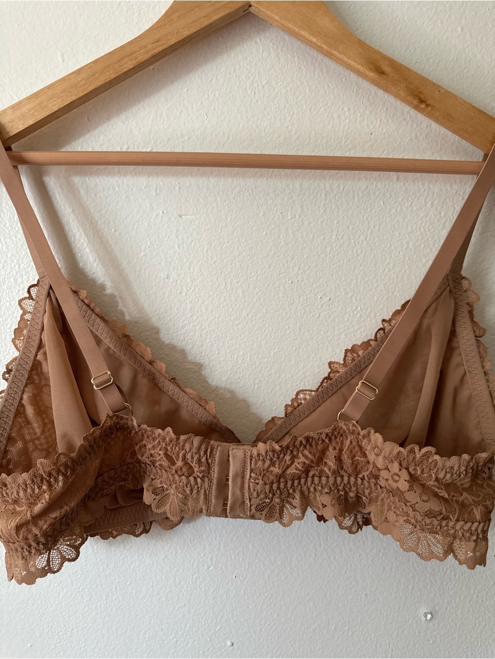 aerie Lace Bralette in Warm Tan - Picture 3 of 6